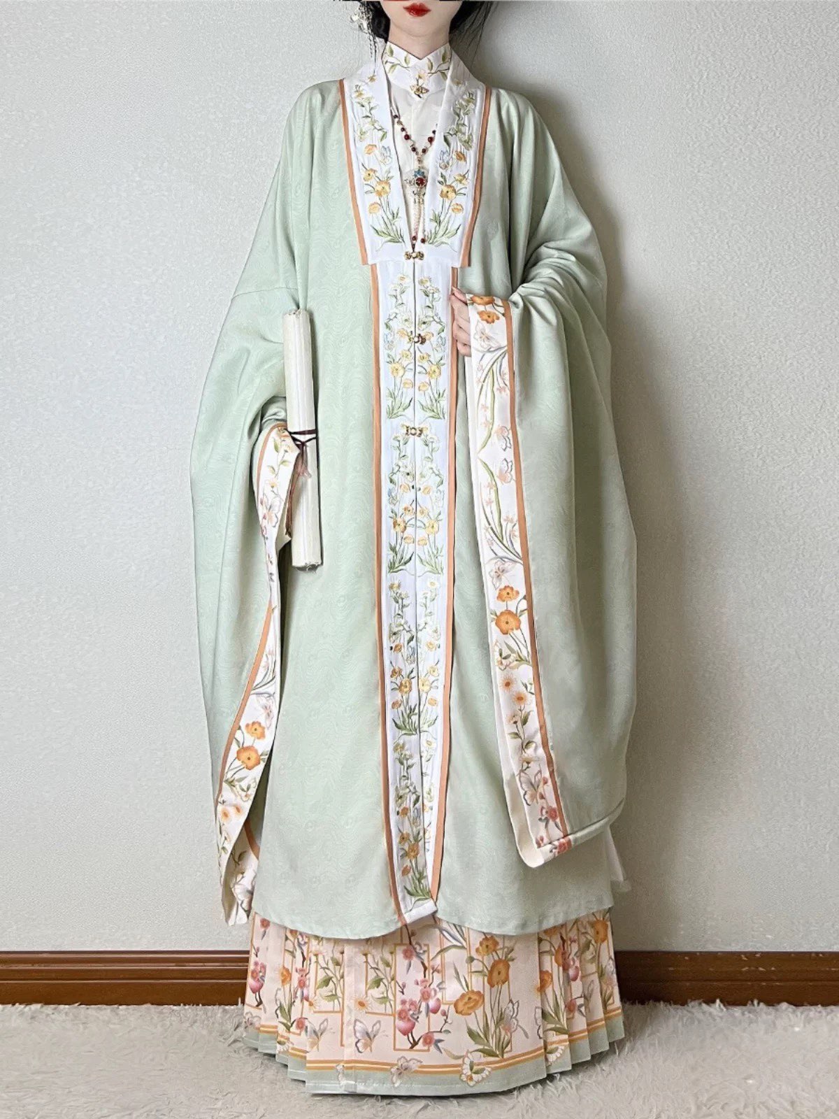 Embroidery Horse - Ming Dynasty Hanfu Suits Women Chinese