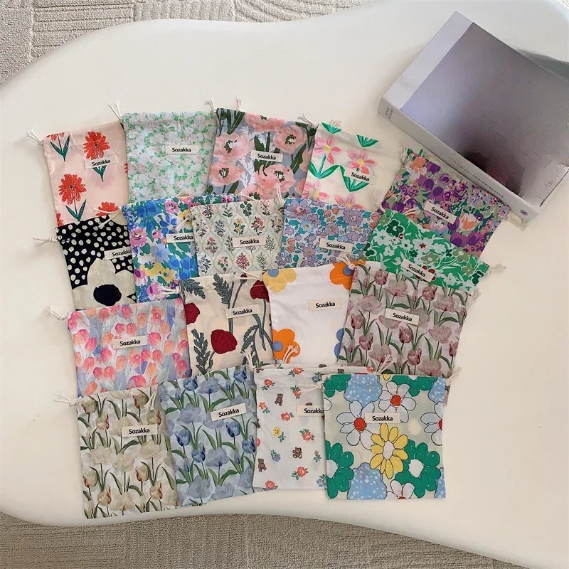 Japanese Flower Drawstring Coi - Embroidery Wallet recension och pris